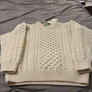Aran Isles Knitwear NWT, size xs  100 percent merino  wool